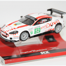 SCX SLOT CAR ASTON MARTIN DBR9 14180