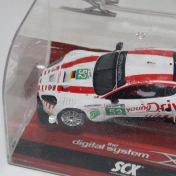 SCX SLOT CAR ASTON MARTIN DBR9 14180