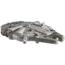 STAR WARS REVELL MILLENIUM FALCON 1822