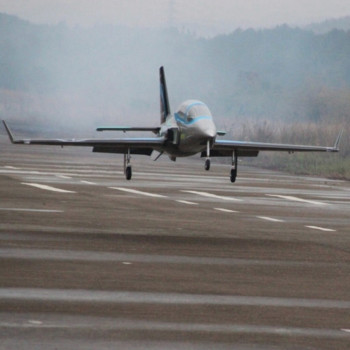 AVIAO PILOT RC VIPER JET 73