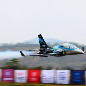 AVIAO PILOT RC VIPER JET 73