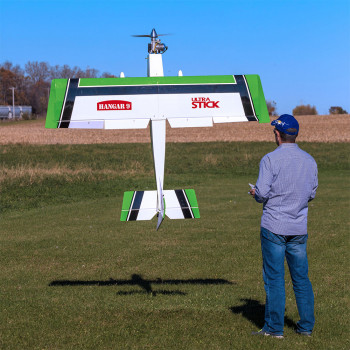 AVIAO HANGAR ULTRA STICK 30CC ARF 81