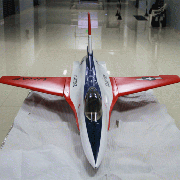 AVIAO PILOT RC 1/8 F16 JET 71.3
