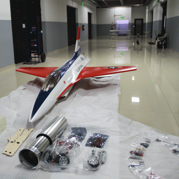 AVIAO PILOT RC 1/8 F16 JET 71.3