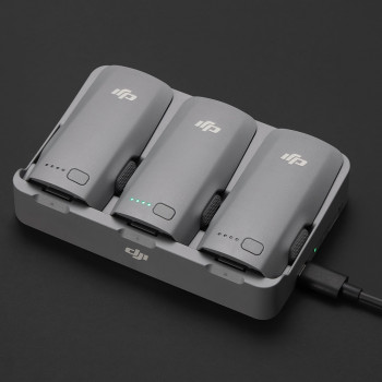 DJI ACC NEO 2 TWO-WAY CHARGING HUB DJI ACC NEO 2 TWO-WAY CHARGING HUB