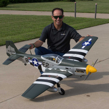 AVIAO HANGAR P-51D MUSTANG 20CC ARF 69.5