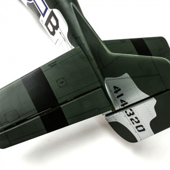 AVIAO HANGAR P-51D MUSTANG 20CC ARF 69.5