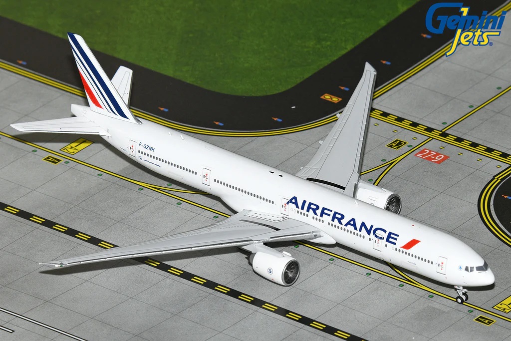 GEMINI JETS 1:400 AIR FRANCE B777-300ER GJAFR2248