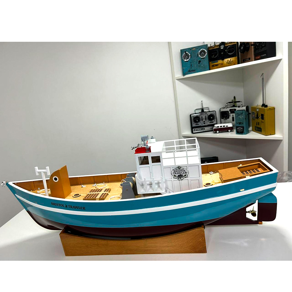 BARCO BRISTOL TRAWLER 2.4GZ RTR AQUB5720 CAIXA FEIA