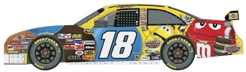 SCX SLOT CAR NASCAR CAMRY #18 13980