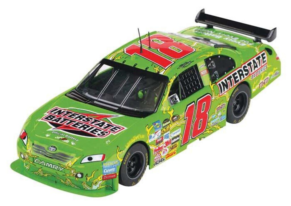 SCX SLOT CAR TOYOTA CAMRY NASCAR 14020