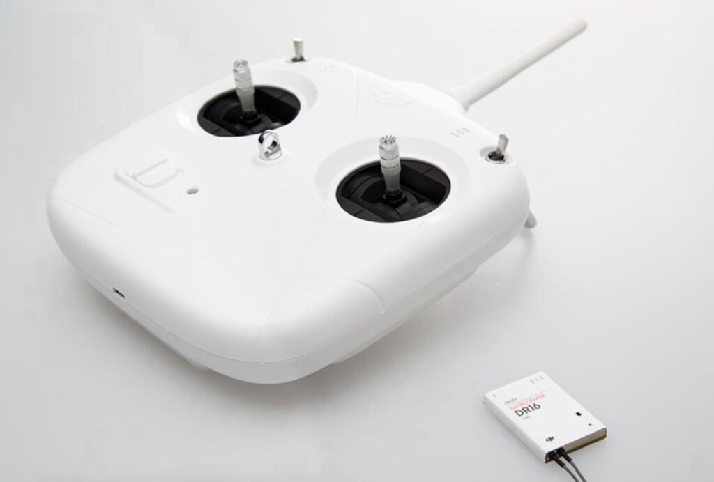 DJI RADIO 7CH RX 18CH DT7